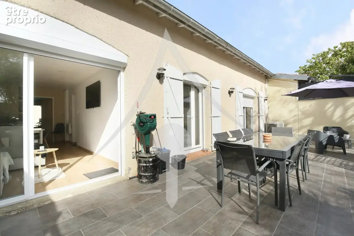 Maison de village T6 - Garage - Piscine - Jardin - Dépendance à LAVERNOSE-LACASSE - photo 19