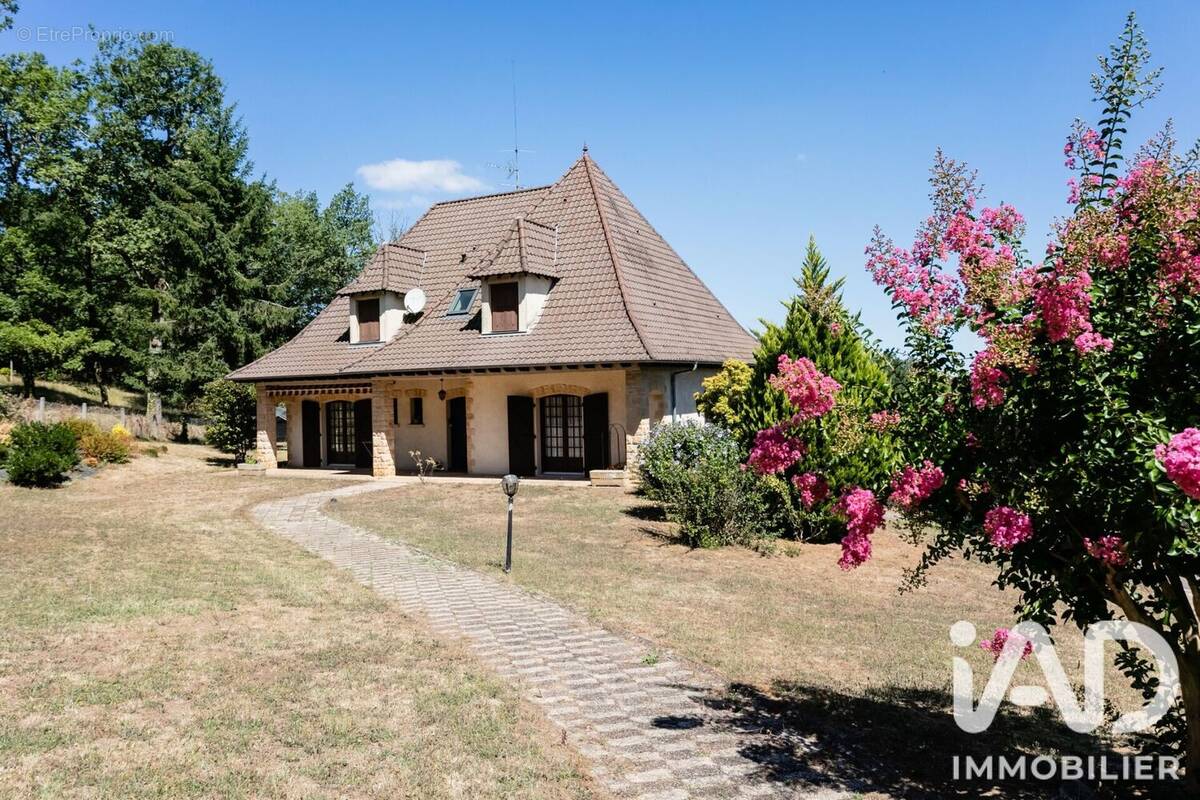 Photo 1 - Maison à USSAC