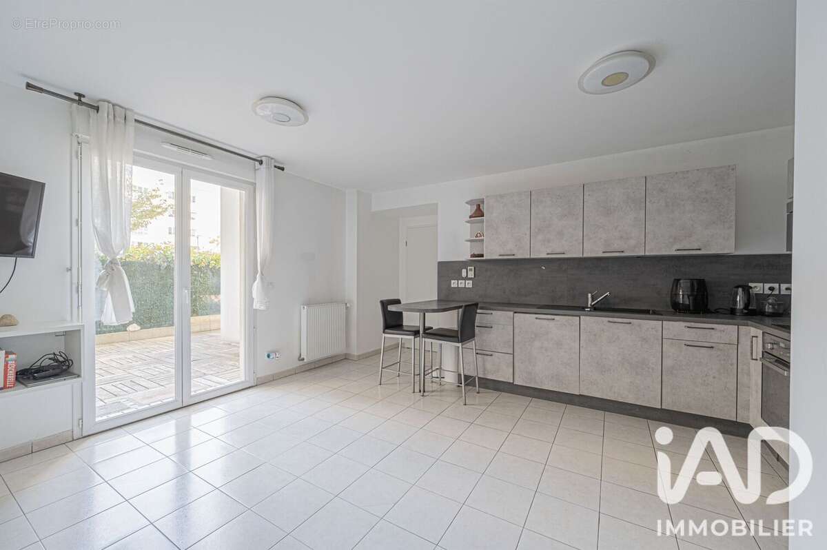 Photo 3 - Appartement à SAINT-THIBAULT-DES-VIGNES