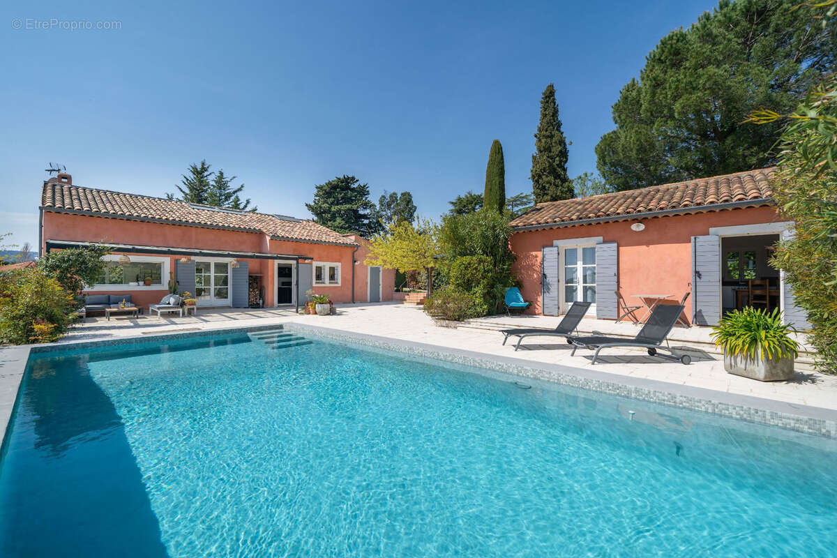 Maison à AURIBEAU-SUR-SIAGNE