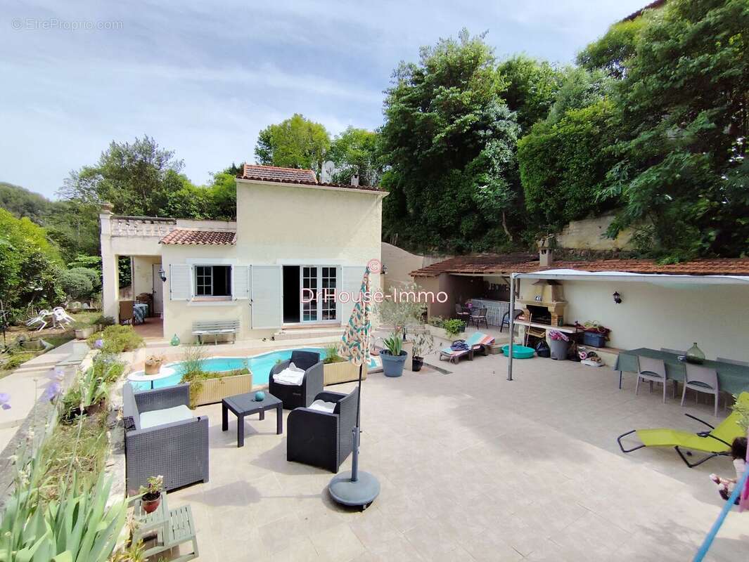 Maison à MARSEILLE-11E