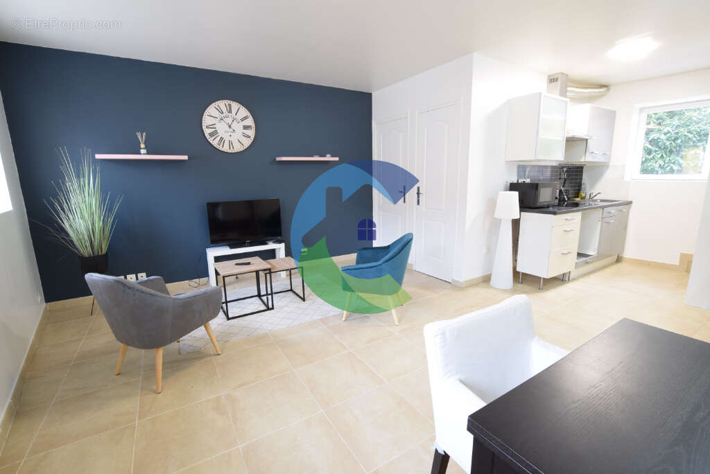 Maison à BALLAINVILLIERS