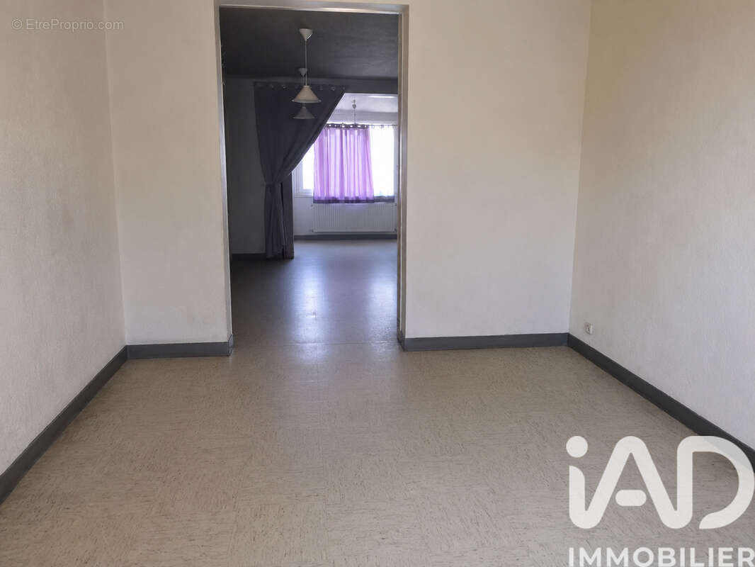 Maison 140 m² à Flers  - photo 2