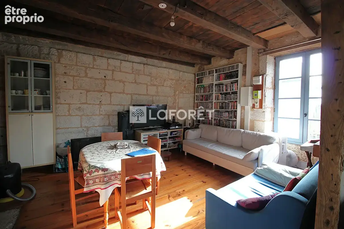 Maison de ville en pierre située à Villars 3 pièces 98 m2 - photo 5