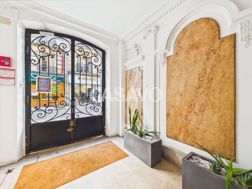 Appartement à PARIS-14E