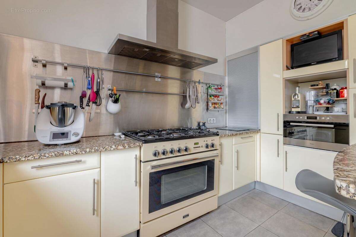 Maison à MONTEREAU-FAULT-YONNE