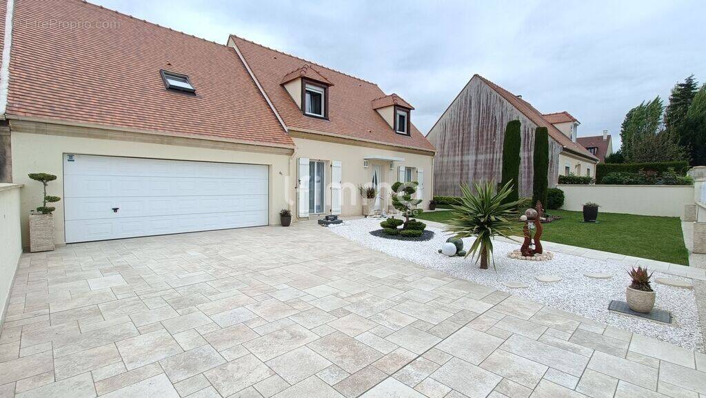 Maison à NANGIS