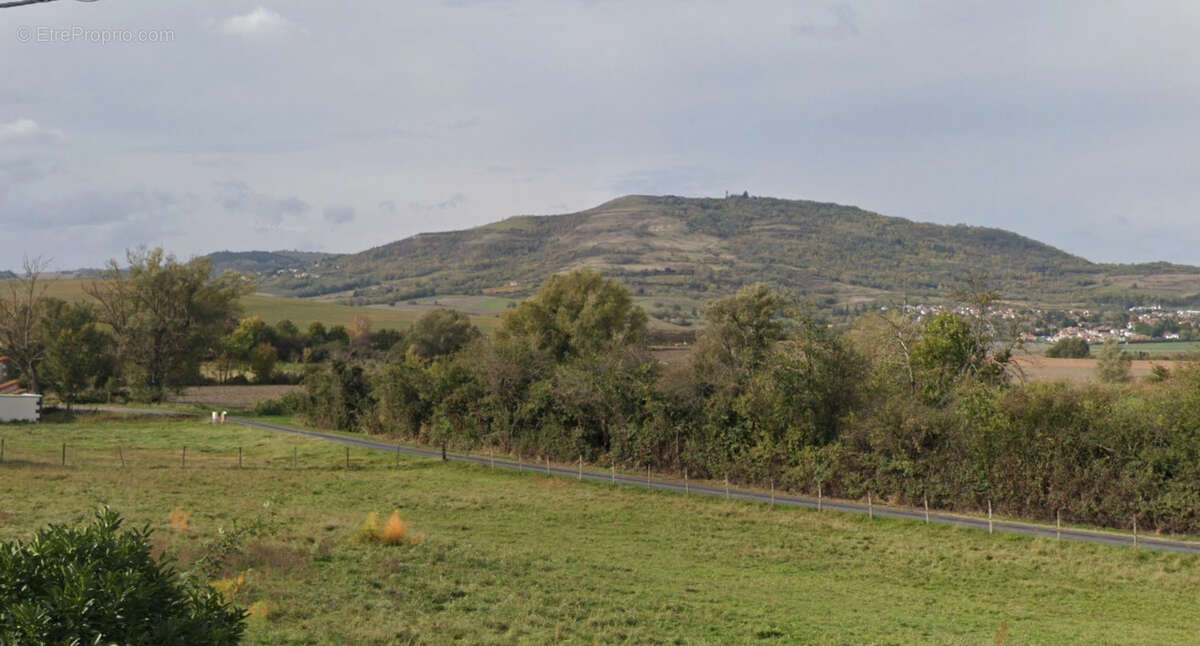 Terrain à COURNON-D'AUVERGNE