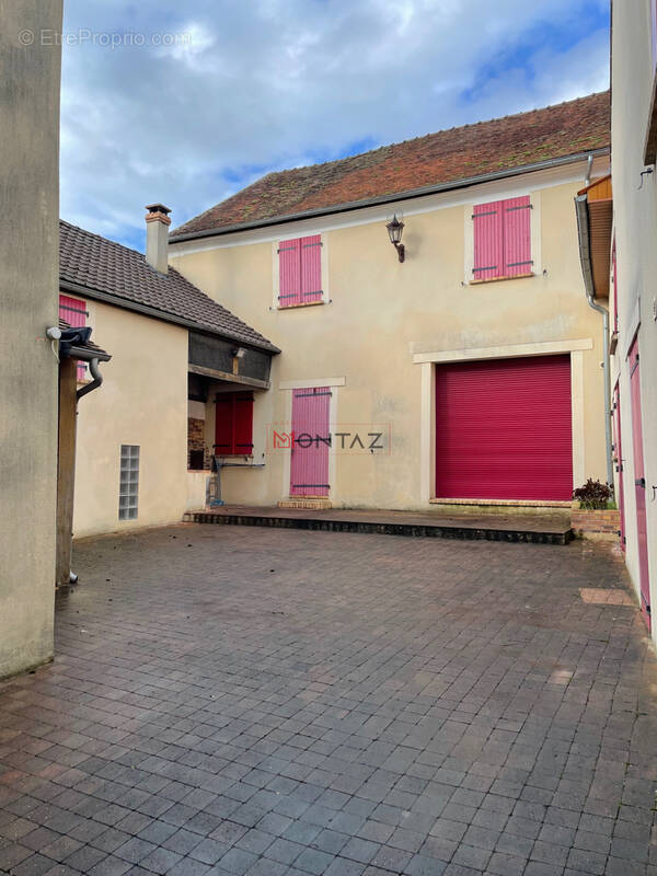 Maison à JOUY-SUR-MORIN