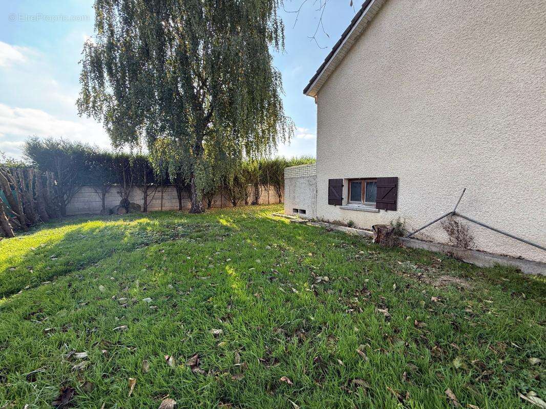 Maison à LAMARCHE-SUR-SAONE