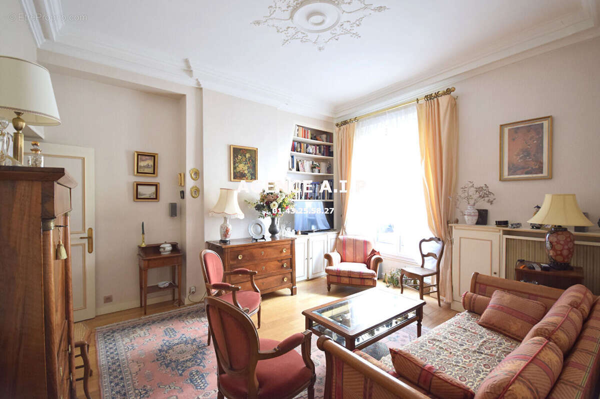 Appartement à PARIS-10E