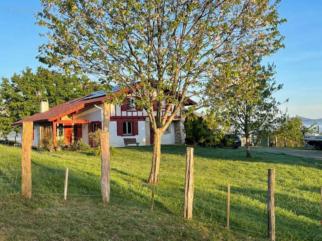 Maison à vendre 6 pièces SARE (64) - photo 4