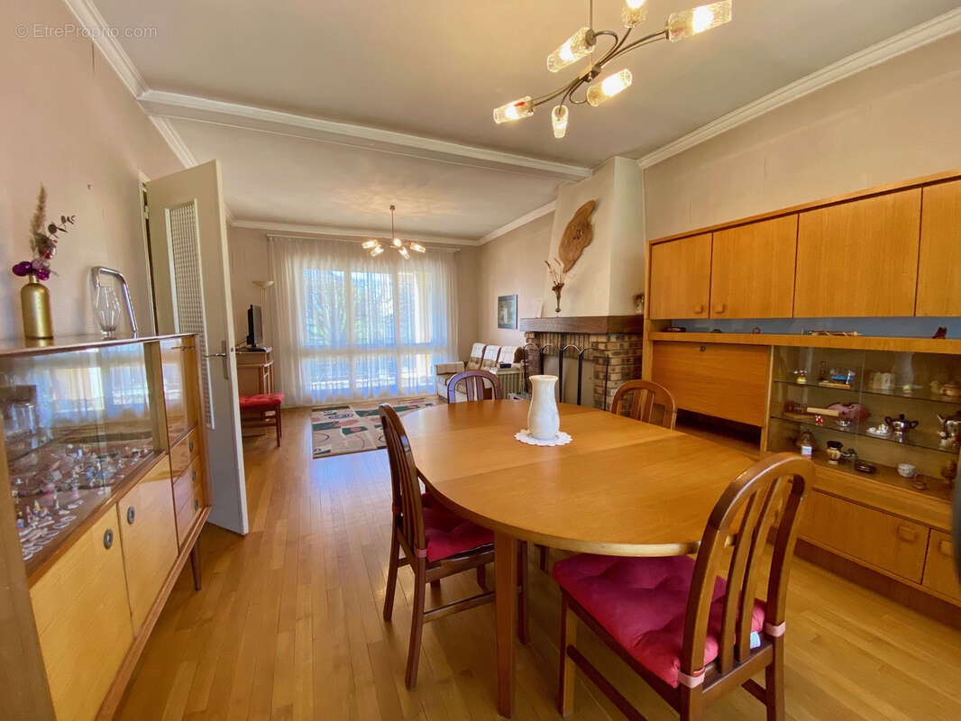 Maison à LE BLANC-MESNIL