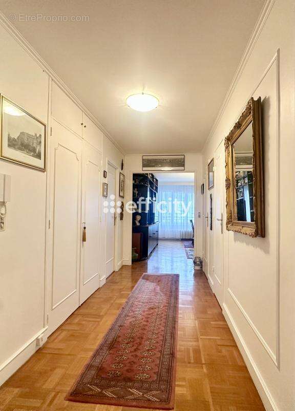 Appartement à PARIS-20E