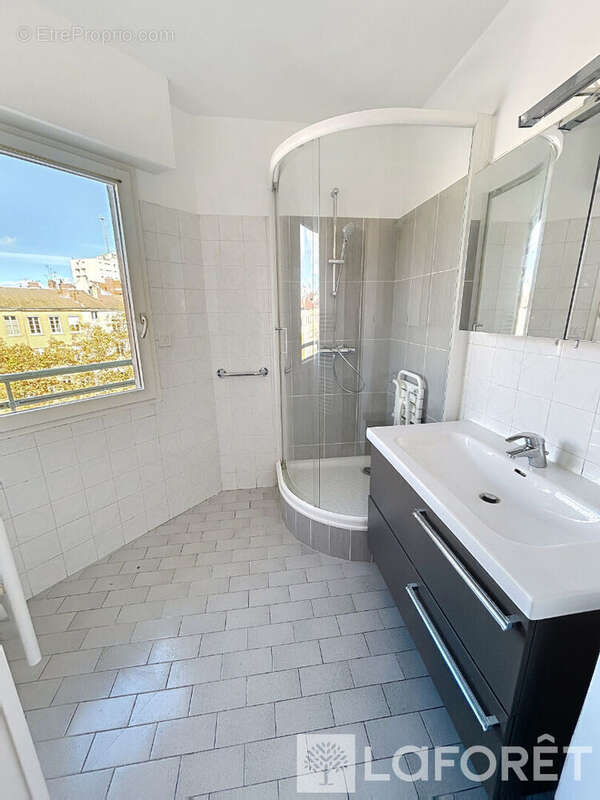 Appartement à LYON-1E