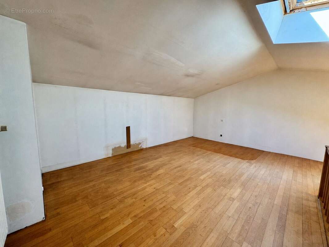 Chambre  - Maison à BORDEAUX
