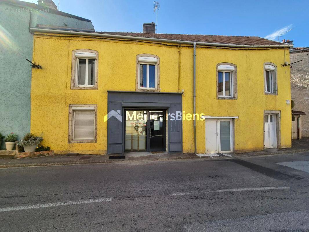 Appartement à CHAMPLITTE