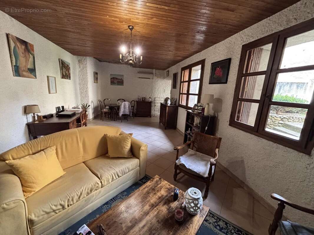 Maison à SAINT-AMADOU