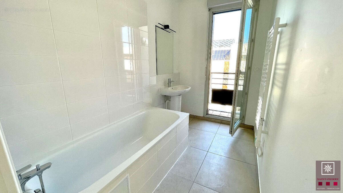 Appartement à SAINTE-FOY-LES-LYON