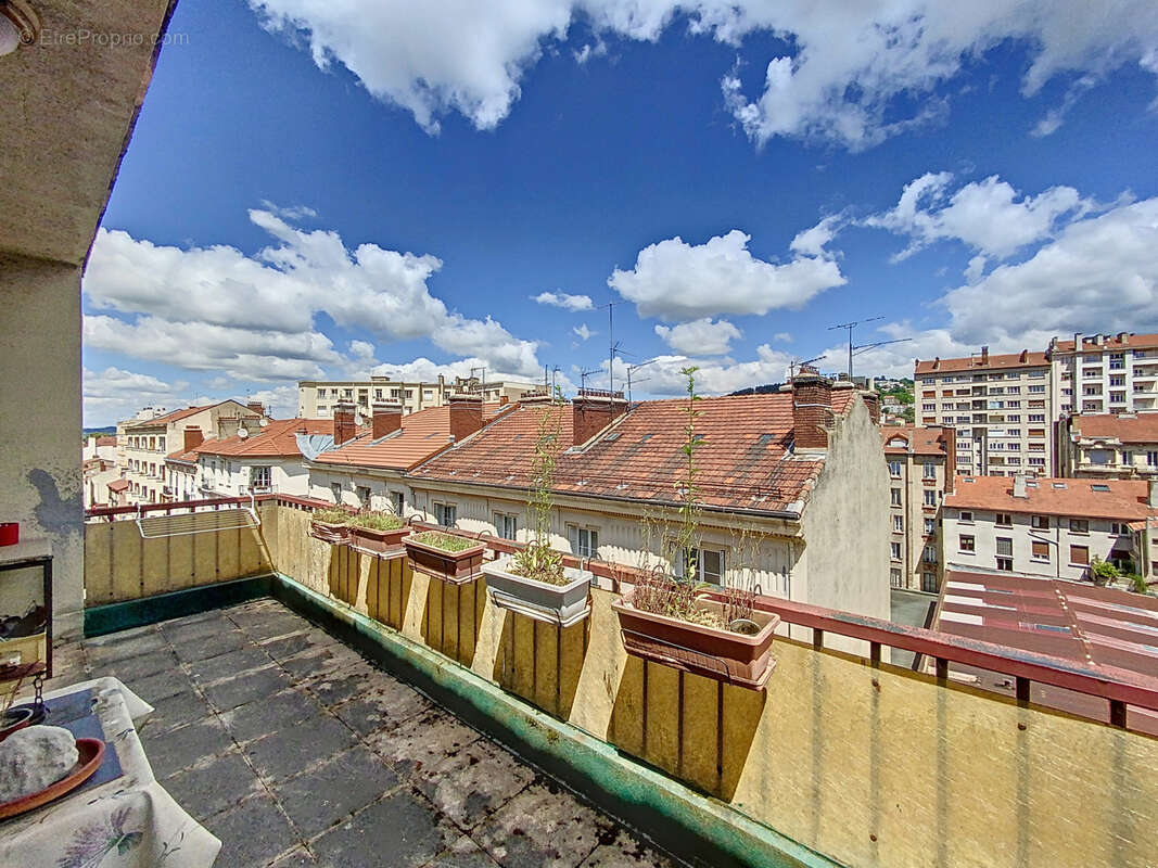 Appartement à SAINT-ETIENNE