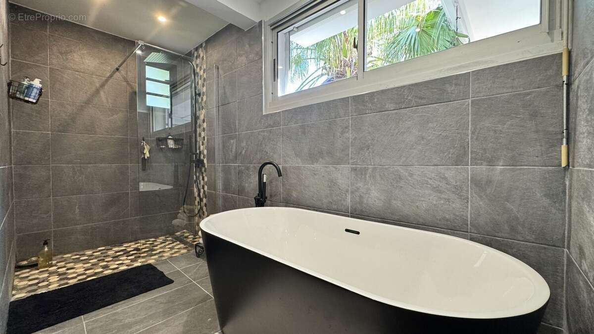 Maison à SAINT-PIERRE