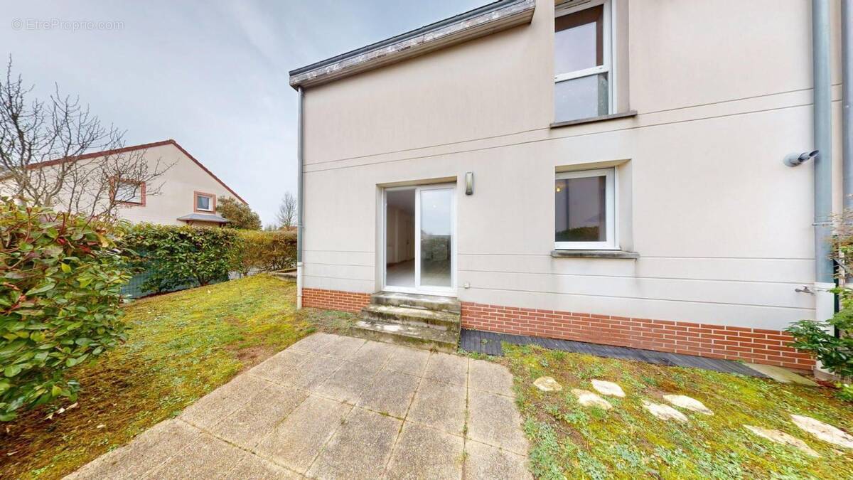 Maison à SAINT-DENIS-EN-VAL