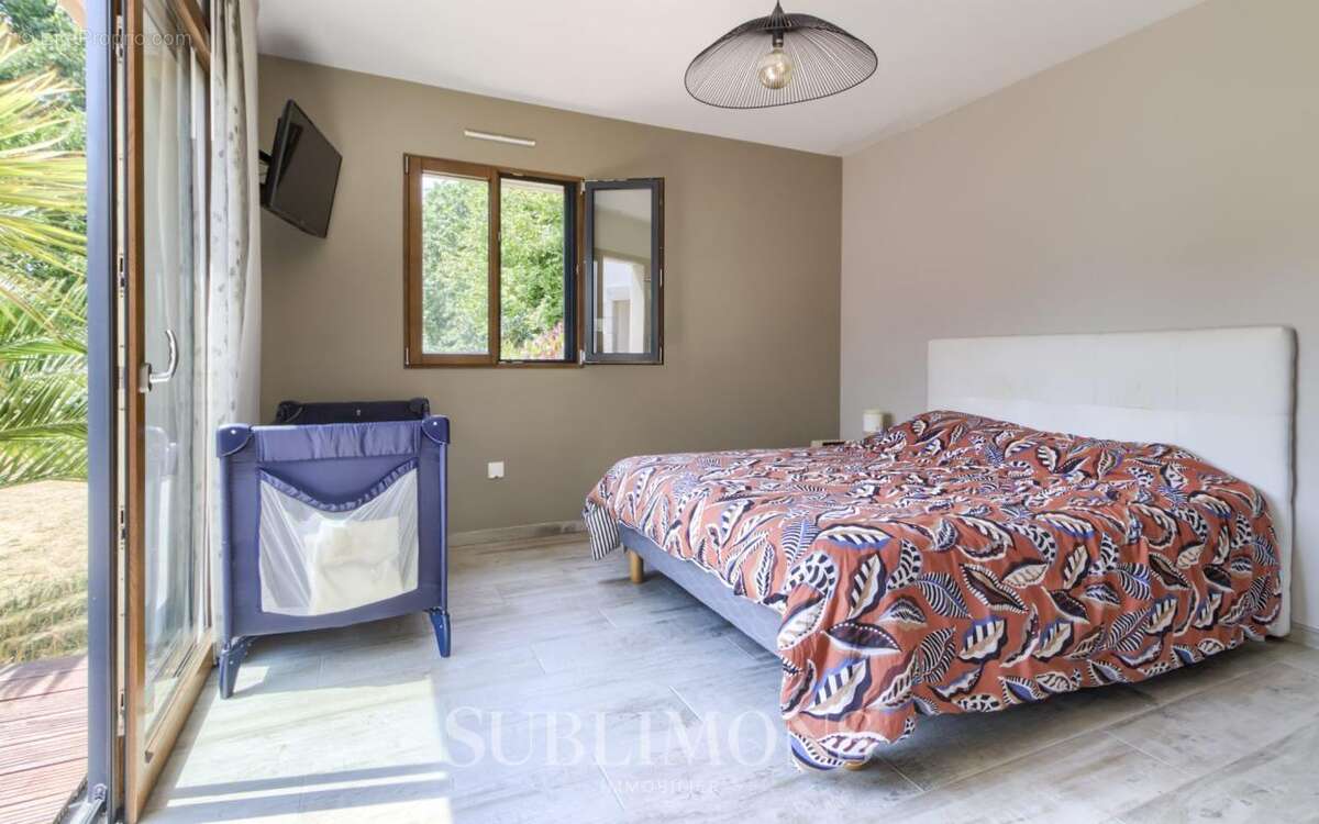 Maison 212 m² à Redene  - photo 7