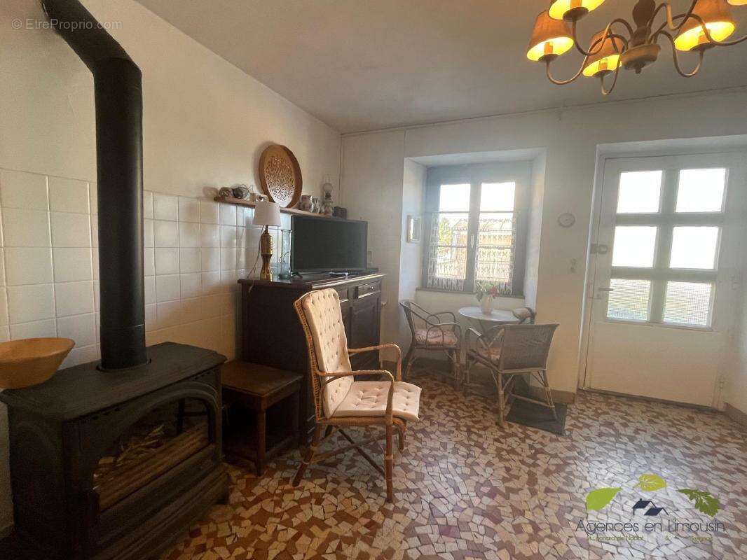 Maison à CHAMBOULIVE