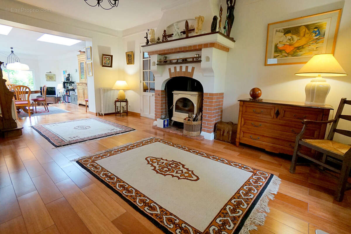 Maison à AUBERGENVILLE