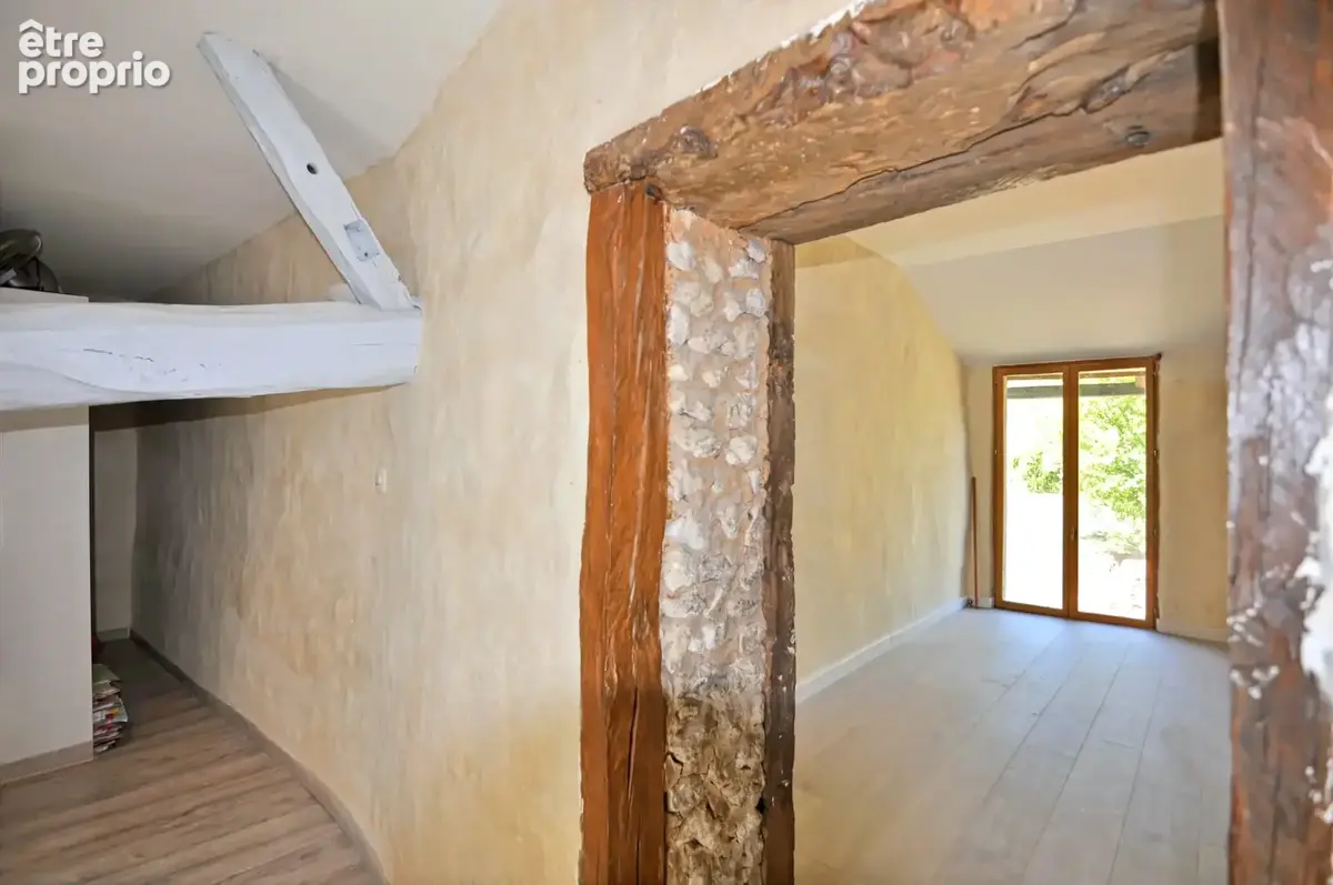 Ancienne ferme restaurée dans le secteur Aubeterre/Dronne - photo 8