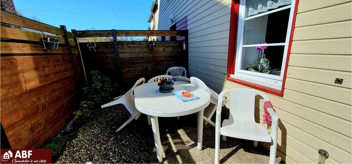 Appartement à OUVILLE-LA-RIVIERE