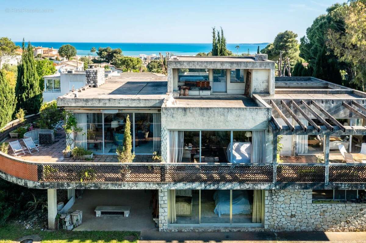 Maison à CAGNES-SUR-MER