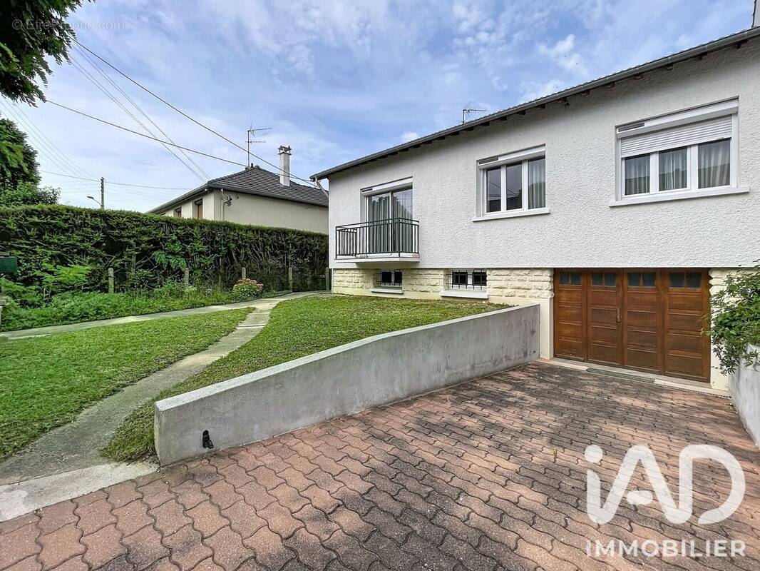 Photo 1 - Maison à PONTAULT-COMBAULT