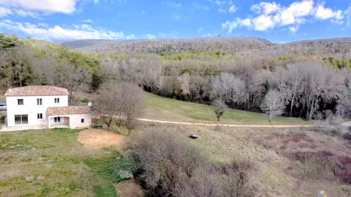 Villa 127 m2 sur magnifique terrain de 5 502 m2 - photo 3