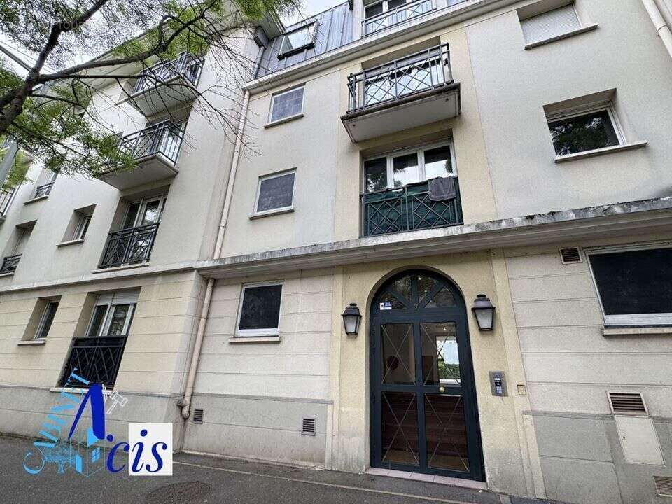 Photo 2 - Appartement à NANTERRE
