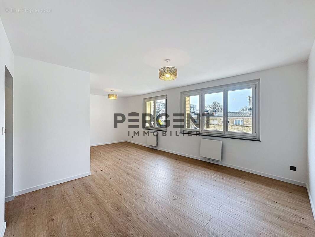 Appartement à CHARLEVILLE-MEZIERES