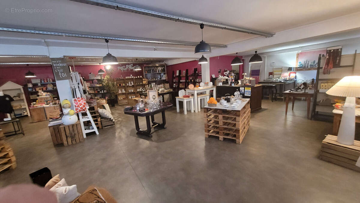 Commerce à SAINT-REMY-LES-CHEVREUSE