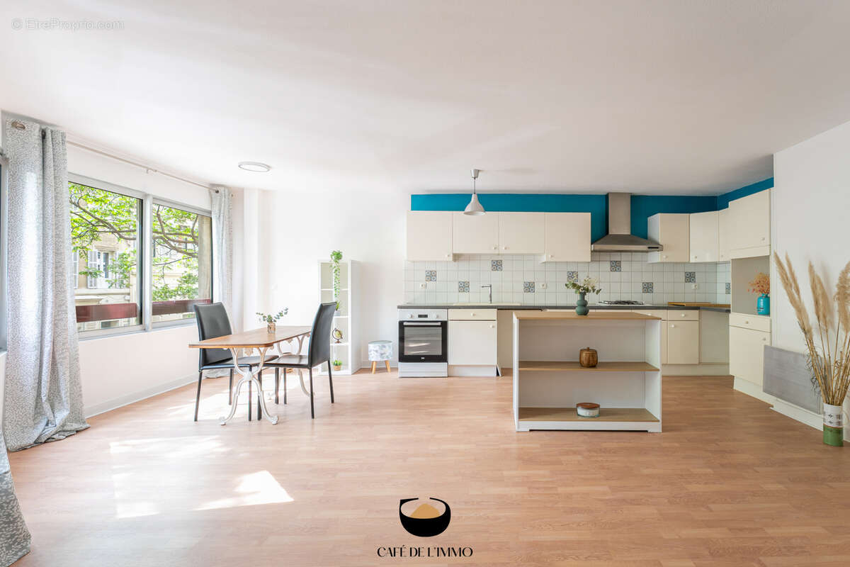 Appartement à MARSEILLE-6E
