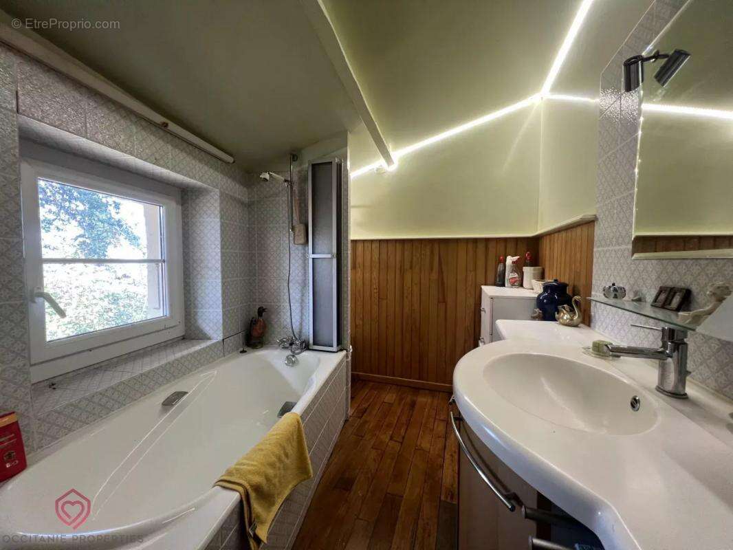 Maison à LARROQUE-SAINT-SERNIN