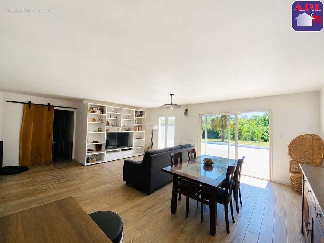 Maison 92 m² à Pailhes  - photo 3