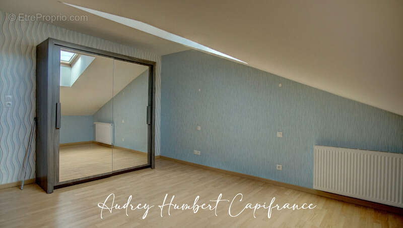 Maison à VIGNEULLES-LES-HATTONCHATEL