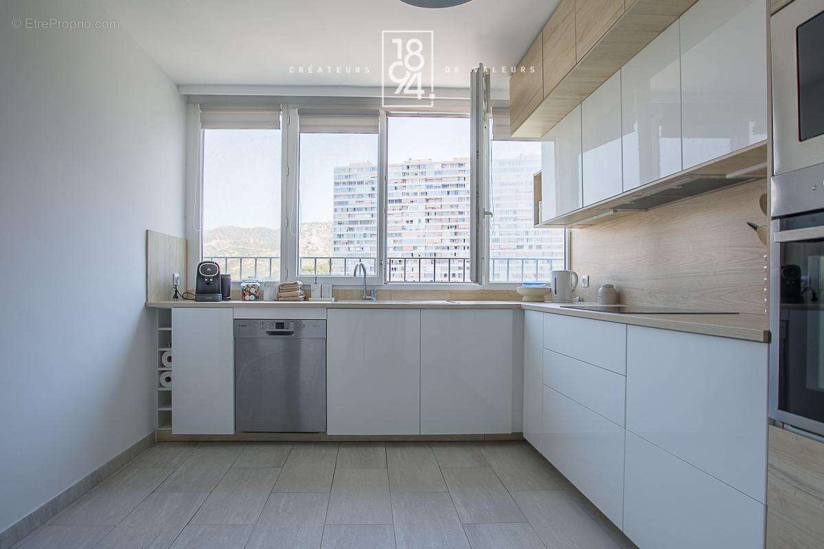 Appartement à MARSEILLE-9E