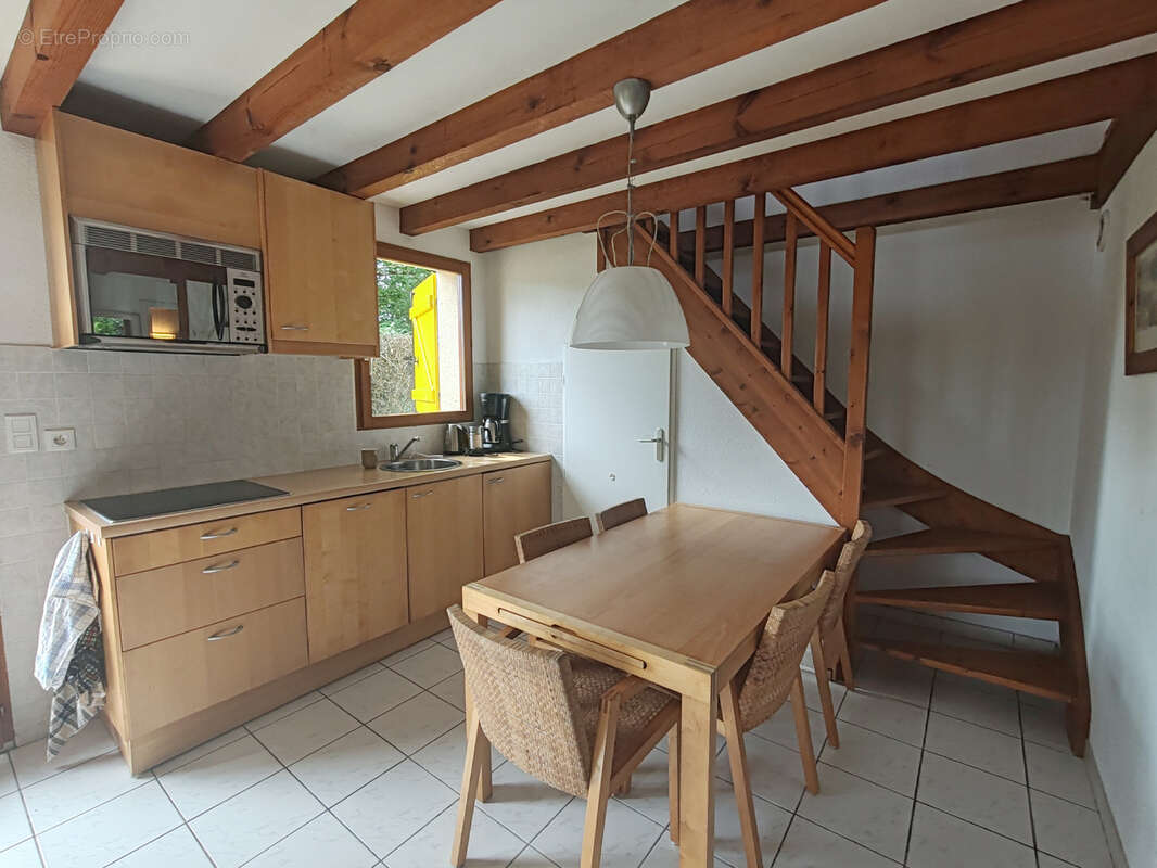 Maison à SAINT-JULIEN-EN-BORN