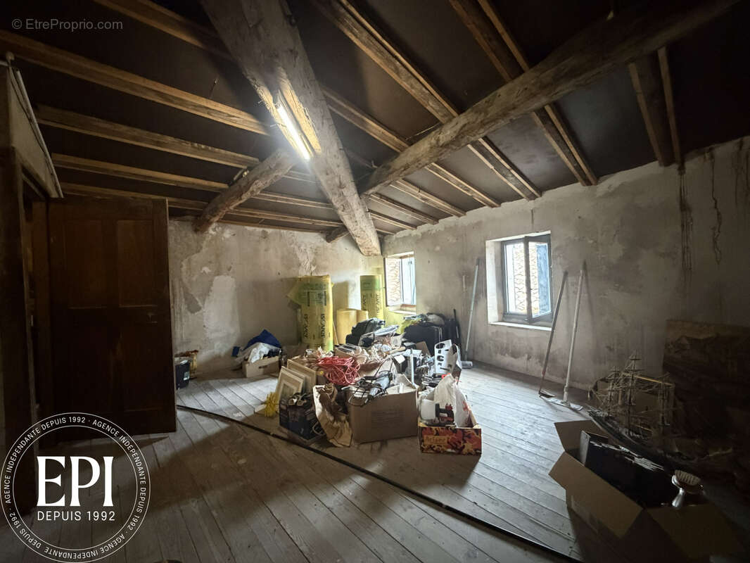 Maison à VILLENEUVE-MINERVOIS