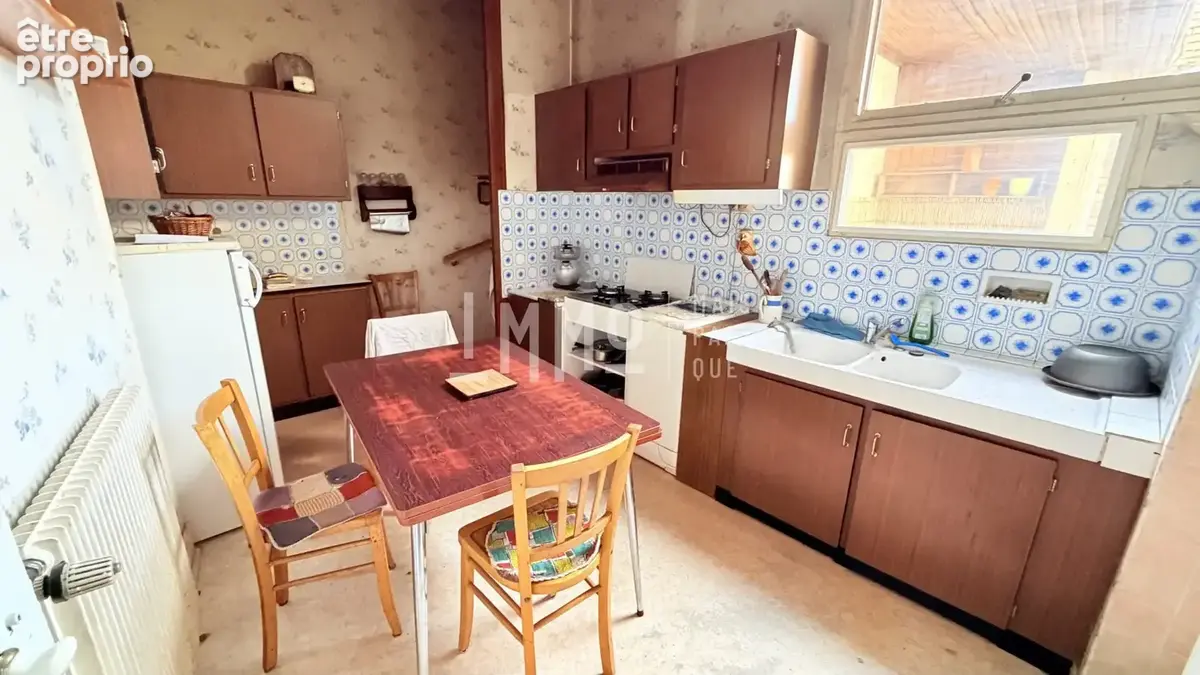 Maison 185 m² à Saint-Calais  - photo 4