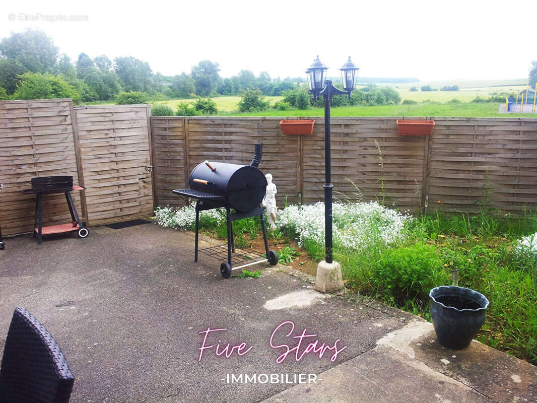 Maison à DOMMARY-BARONCOURT