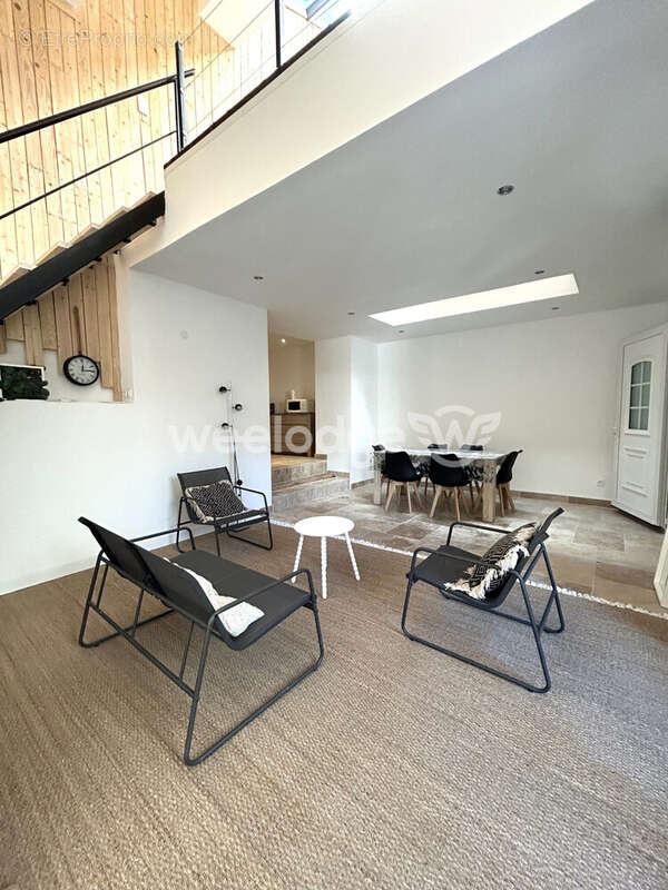 Appartement à L'ISLE-SUR-LA-SORGUE