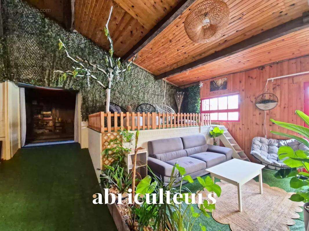 Maison à BRIE-SOUS-MATHA