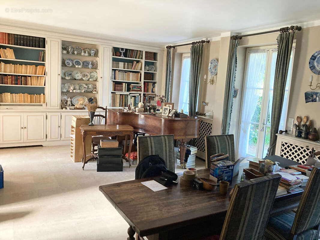 Maison à SAINT-GRATIEN