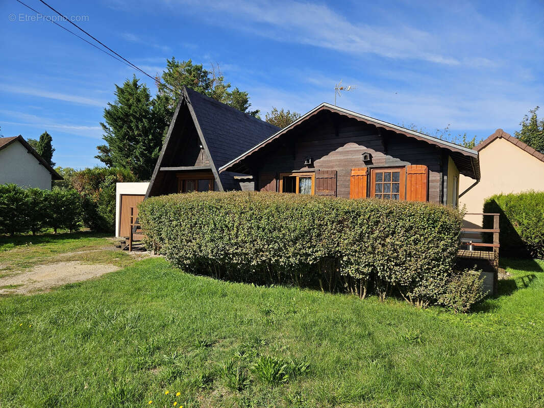 Maison à SAINT-MARTIN-EN-BRESSE
